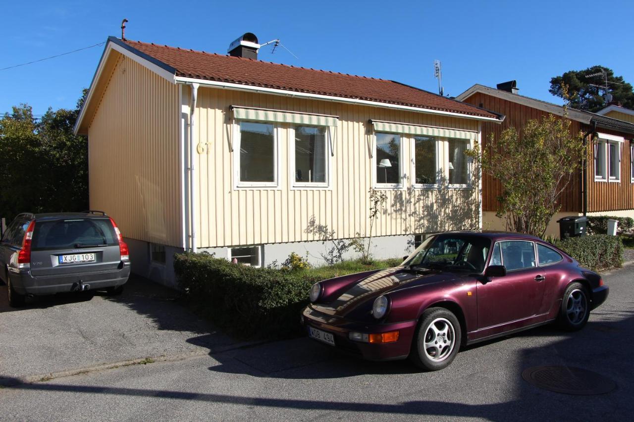 Tallkrogen Romantic House - Upper Or Lower Apartment ストックホルム エクステリア 写真