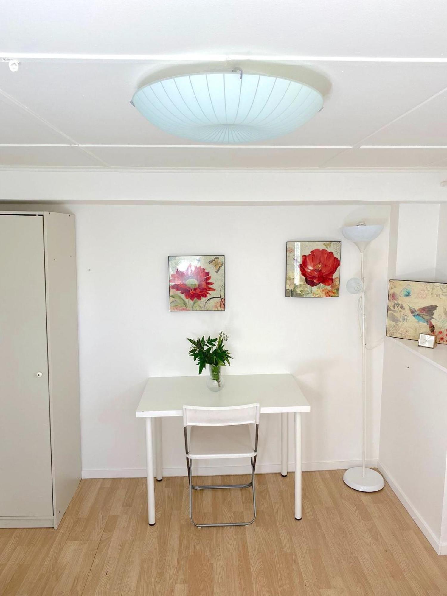 Tallkrogen Romantic House - Upper Or Lower Apartment ストックホルム エクステリア 写真