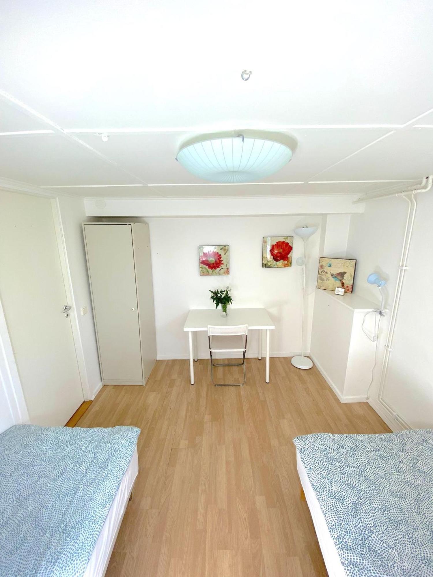 Tallkrogen Romantic House - Upper Or Lower Apartment ストックホルム エクステリア 写真