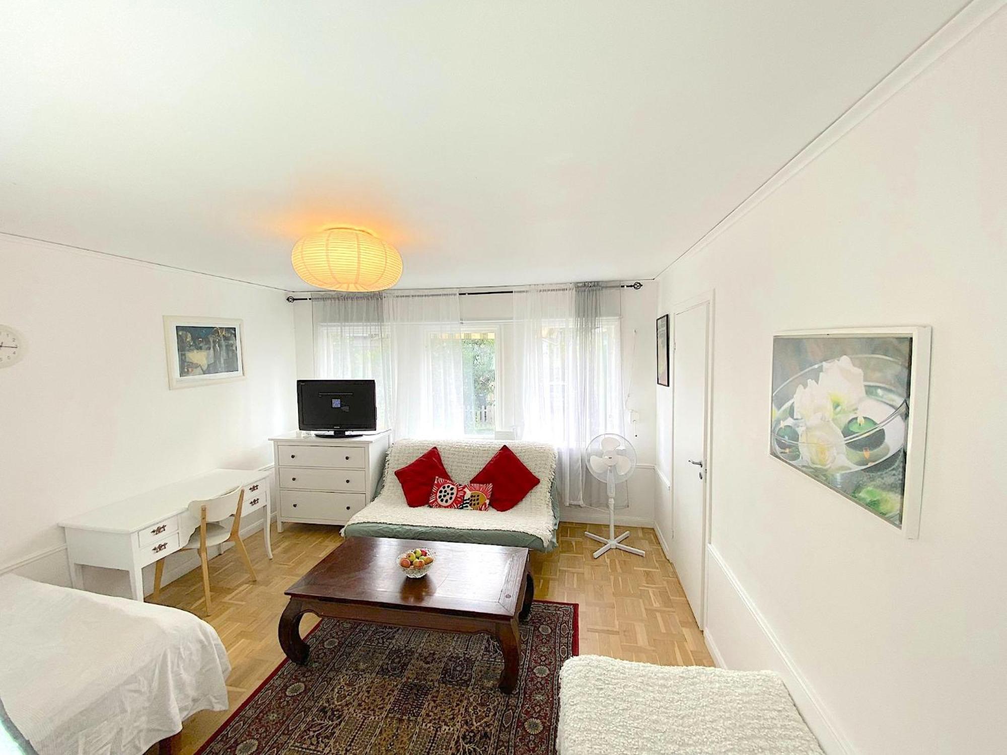 Tallkrogen Romantic House - Upper Or Lower Apartment ストックホルム エクステリア 写真